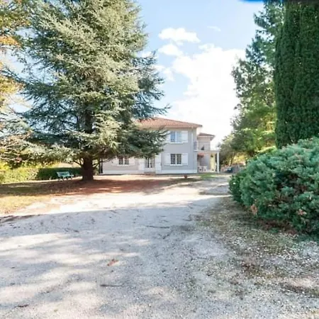 Сasa de vacaciones Magnifique Maison Avec Piscine *
